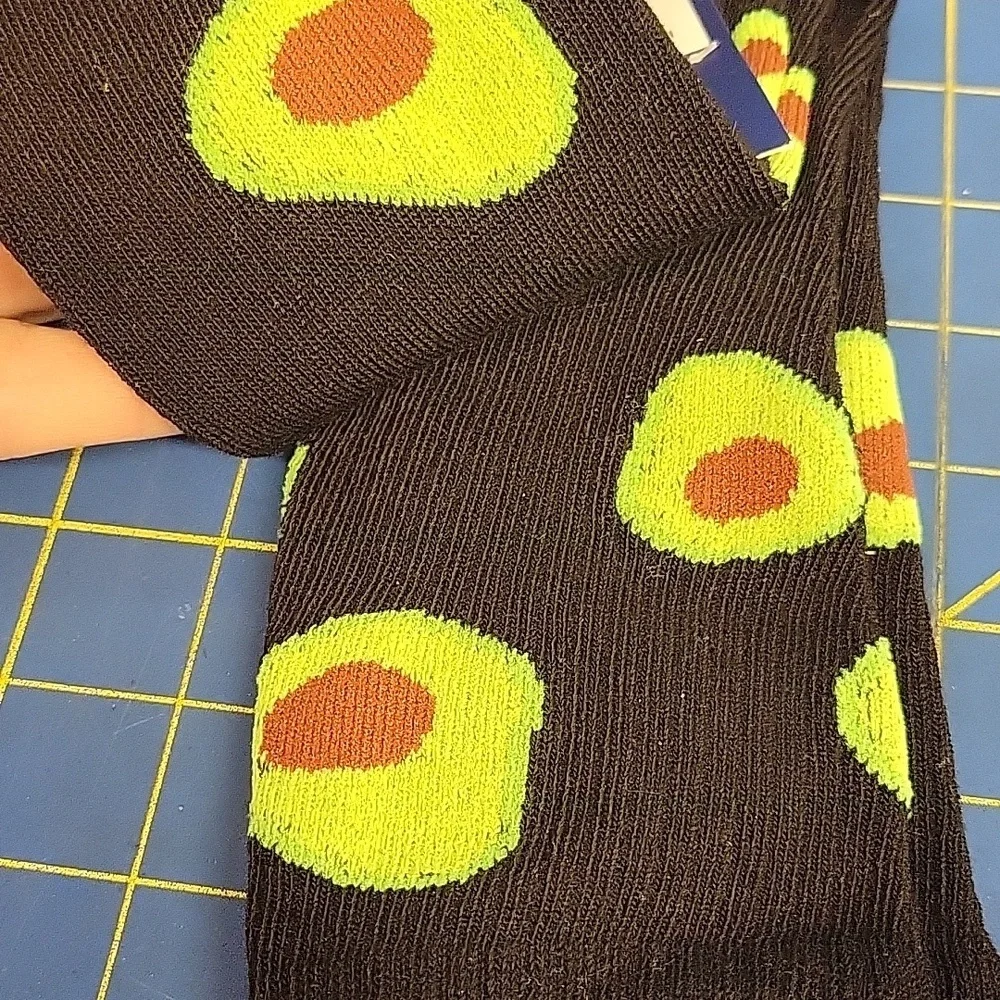 Men's Black Avocado Socks  Size 6-12
